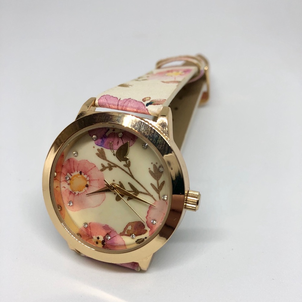 Floral Pattern Wristwatch